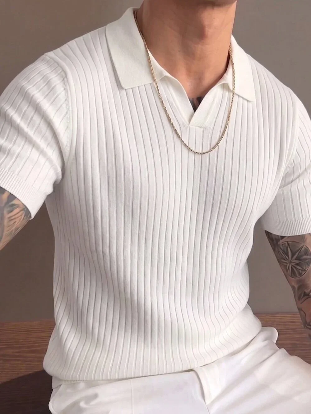 White Sports Men's Loose Rib-Knit Collar Short Sleeve Sweater